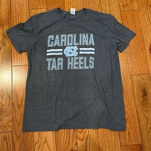 Carolina TarHeels University Shirt Size L